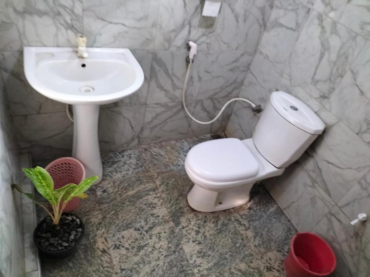 Sanjana Home Stay هاباران المظهر الخارجي الصورة
