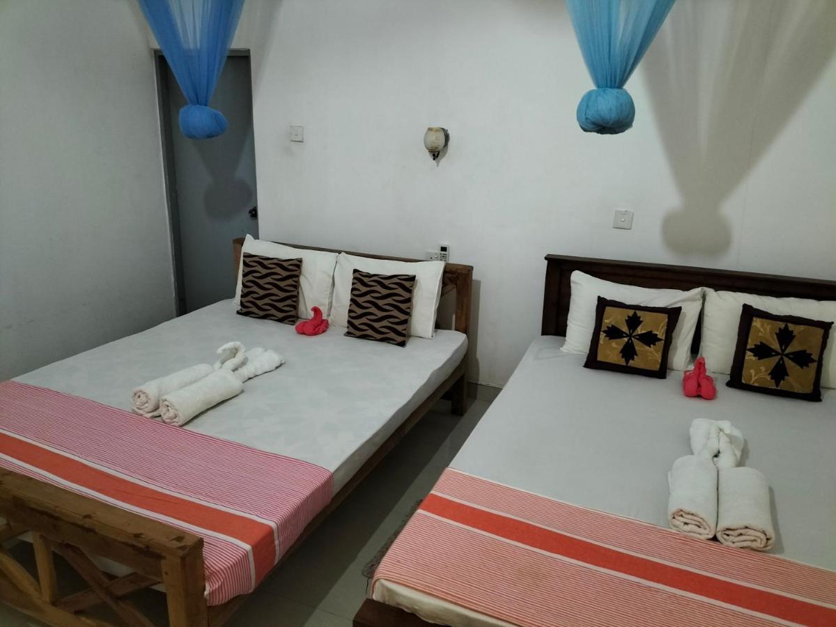 Sanjana Home Stay هاباران المظهر الخارجي الصورة