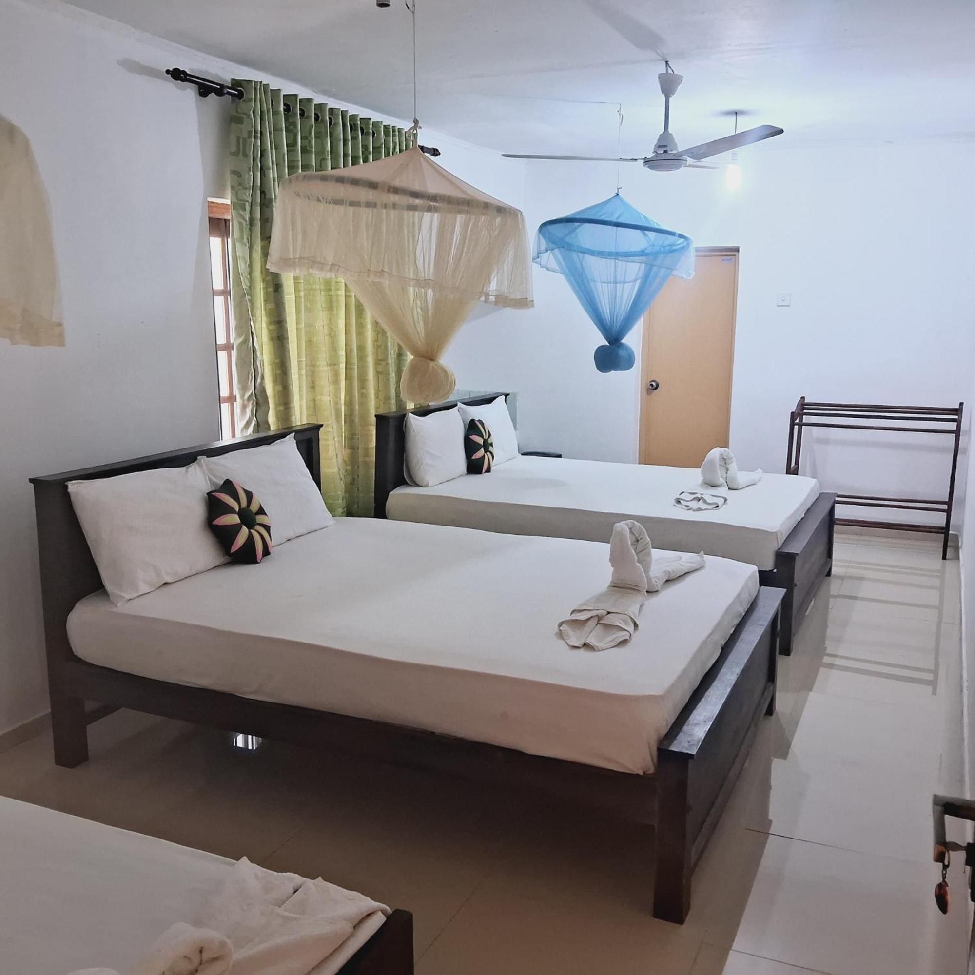 Sanjana Home Stay هاباران المظهر الخارجي الصورة