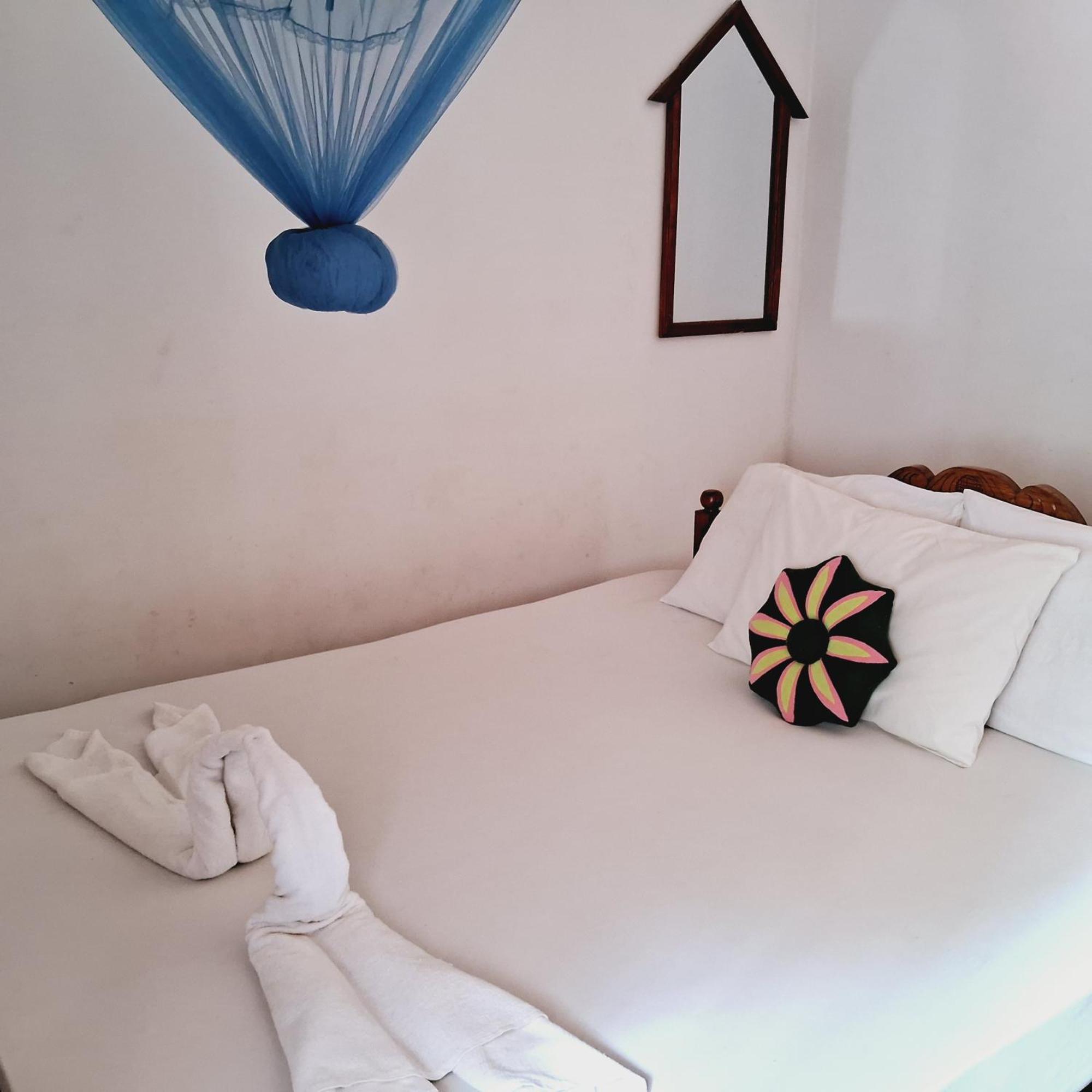 Sanjana Home Stay هاباران المظهر الخارجي الصورة