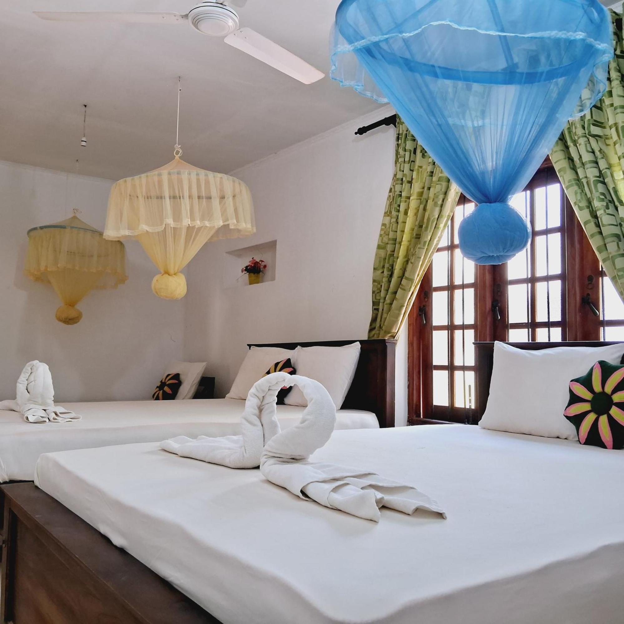 Sanjana Home Stay هاباران المظهر الخارجي الصورة