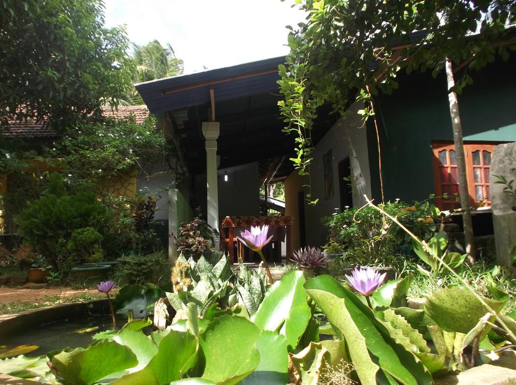 Sanjana Home Stay هاباران المظهر الخارجي الصورة