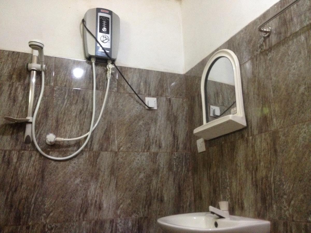 Sanjana Home Stay هاباران المظهر الخارجي الصورة
